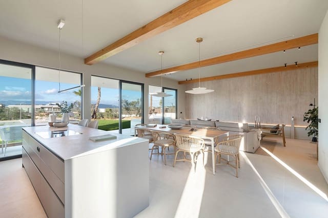 4 soveværelse Villa til salg i Son Gual, Palma de Mallorca med swimmingpool - € 2.790.000 (Ref: 9503423)