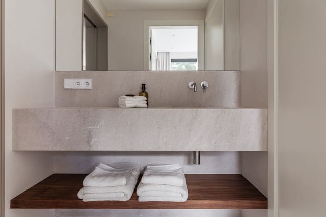 2 sypialnia Apartament na sprzedaż w Cala Mayor, Palma de Mallorca z basenem - 1 500 000 € (Ref: 9534944)