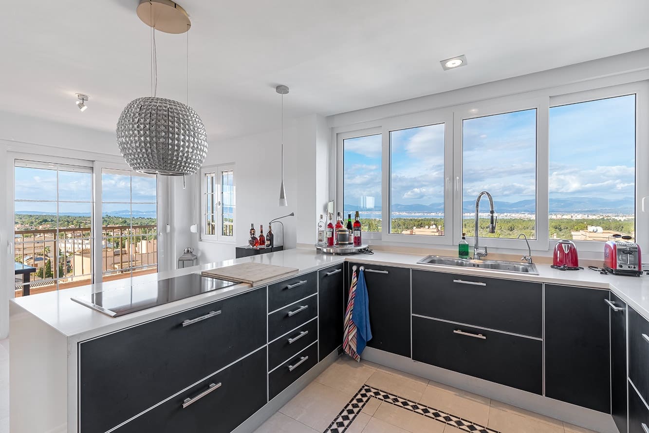 3 quarto Penthouse para venda em Les Palmeres com piscina - 895 000 € (Ref: 9609953)