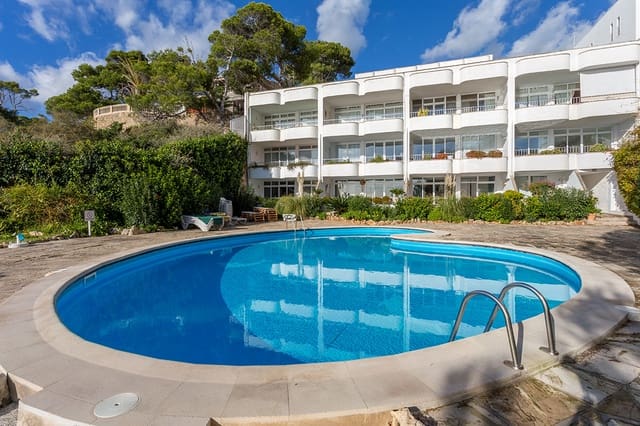 2 soverom Leilighet til salgs i Es Camp De Mar / El Camp De Mar, Andratx med svømmebasseng - € 990 000 (Ref: 9756303)