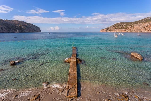 2 soverom Leilighet til salgs i Es Camp De Mar / El Camp De Mar, Andratx med svømmebasseng - € 990 000 (Ref: 9756303)