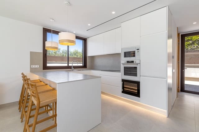 Chalet de 3 habitaciones en Sa Rapita / La Rapita, Campos en venta con piscina - 985.000 € (Ref: 9807427)