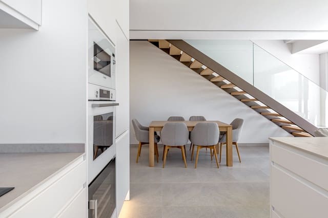 Chalet de 3 habitaciones en Sa Rapita / La Rapita, Campos en venta con piscina - 985.000 € (Ref: 9807427)