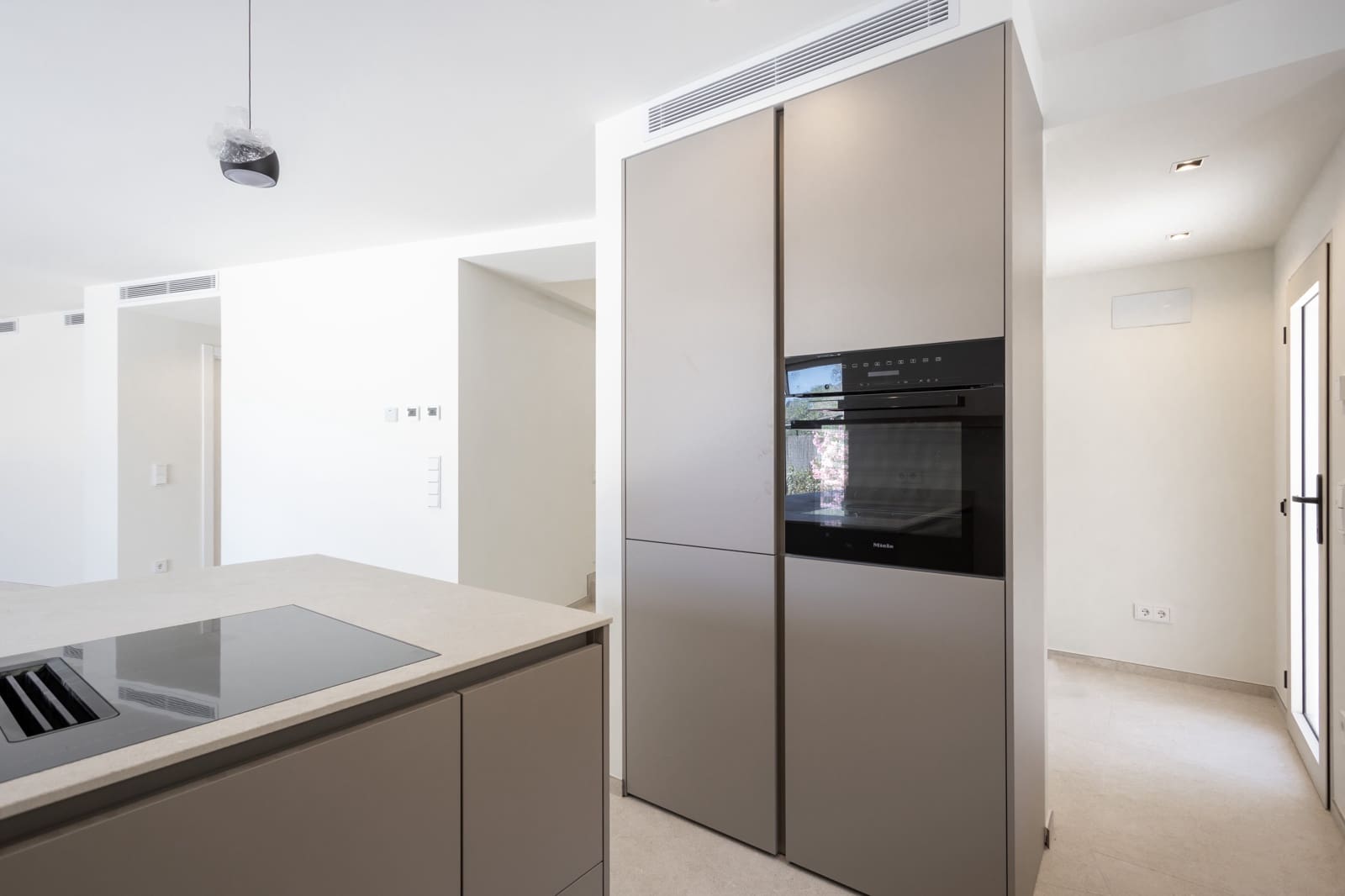3 soveværelse Villa til salg i Santa Ponsa med swimmingpool - € 2.300.000 (Ref: 9961170)