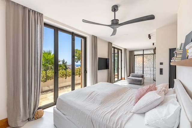 4 makuuhuone Huvila myytävänä paikassa Santa Ponsa, Calvià mukana uima-altaan 
autotalli - 5 950 000 € (Ref: 9973986)