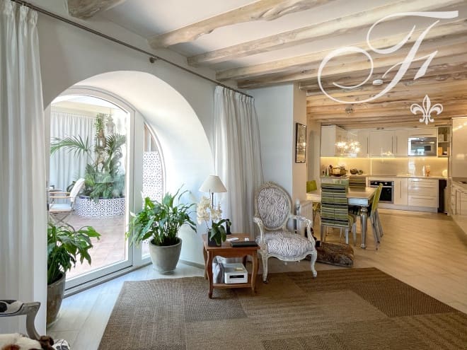 8 bedroom Villa for sale in Ibiza / Eivissa town - € 3,800,000 (Ref: 6249088)