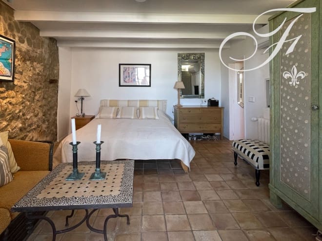 8 bedroom Villa for sale in Ibiza / Eivissa town - € 3,800,000 (Ref: 6249088)