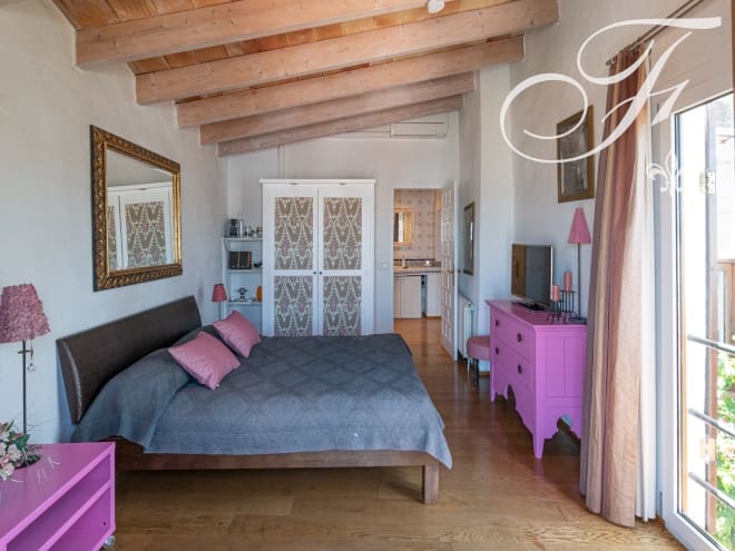 8 bedroom Villa for sale in Ibiza / Eivissa town - € 3,800,000 (Ref: 6249088)