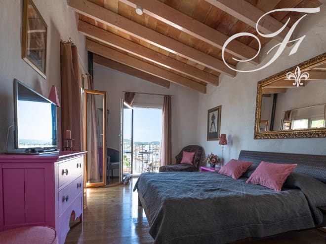 8 bedroom Villa for sale in Ibiza / Eivissa town - € 3,800,000 (Ref: 6249088)