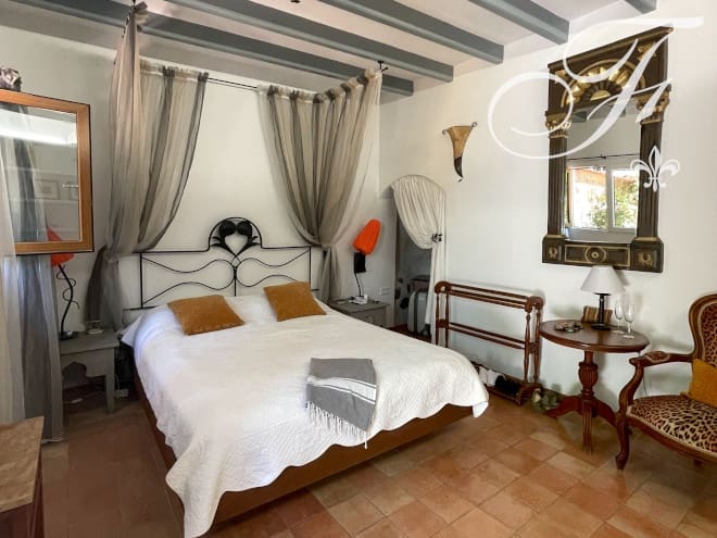 8 bedroom Villa for sale in Ibiza / Eivissa town - € 3,800,000 (Ref: 6249088)