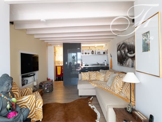 8 bedroom Villa for sale in Ibiza / Eivissa town - € 3,800,000 (Ref: 6249088)