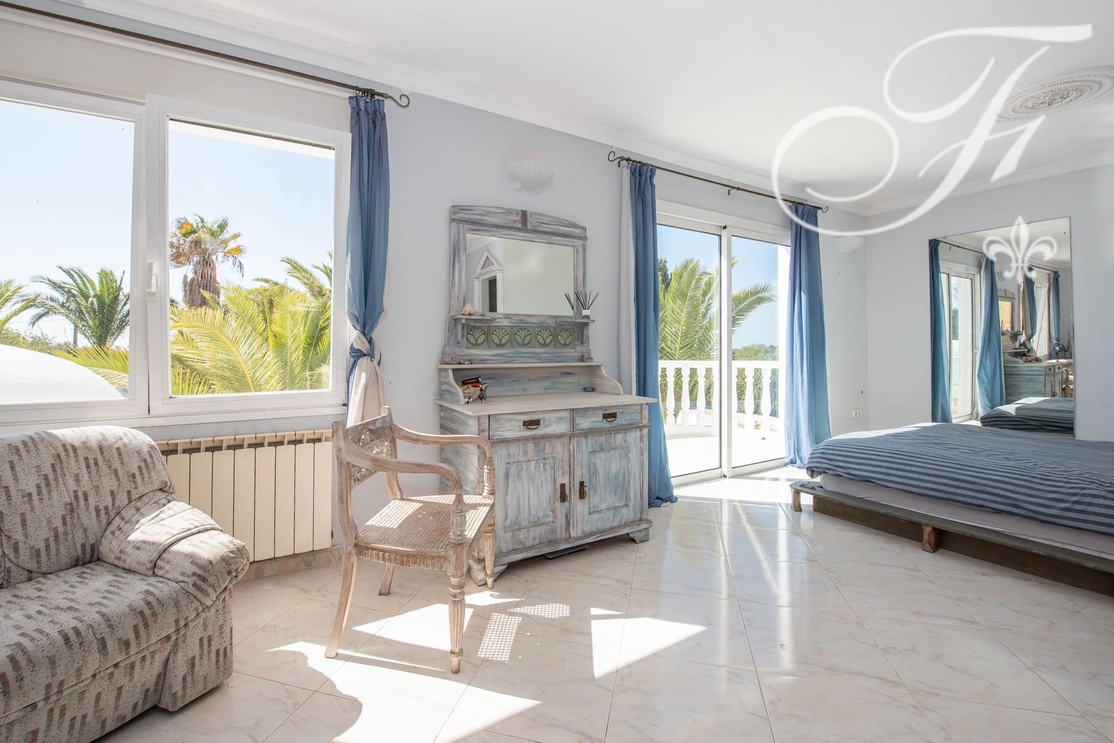 5 sypialnia Willa na sprzedaż w Sant Jordi de Ses Salines z basenem garażem - 3 450 000 € (Ref: 7558209)