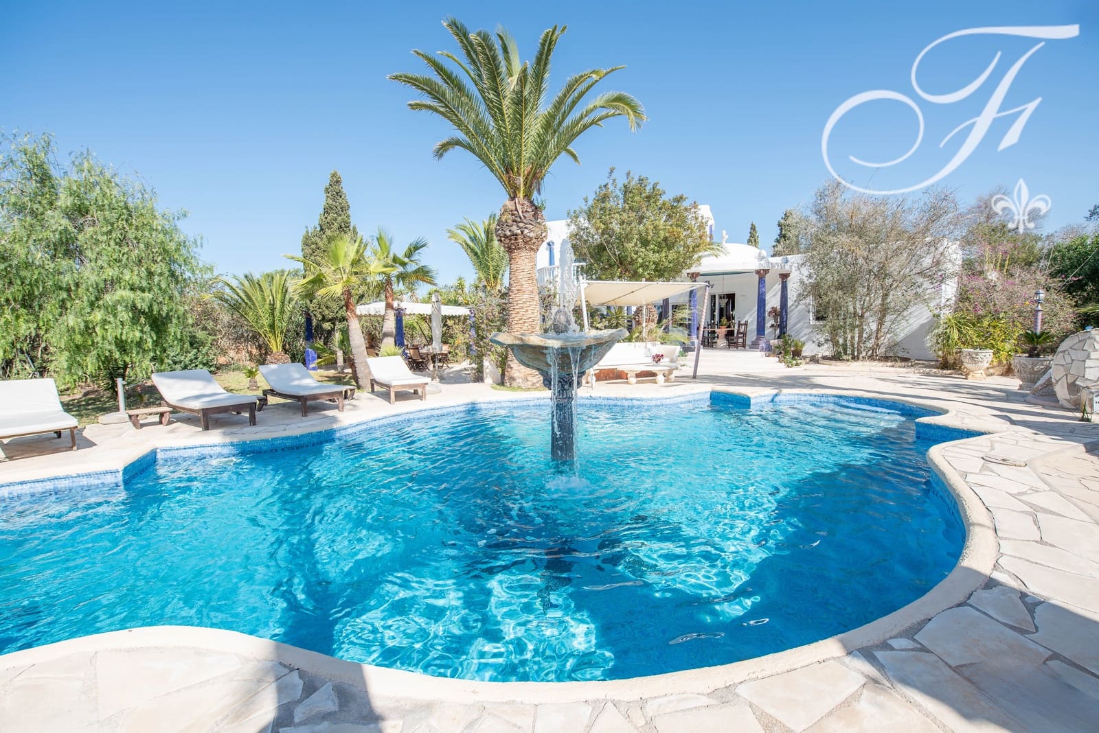 5 sypialnia Willa na sprzedaż w Sant Jordi de Ses Salines z basenem garażem - 3 450 000 € (Ref: 7558209)