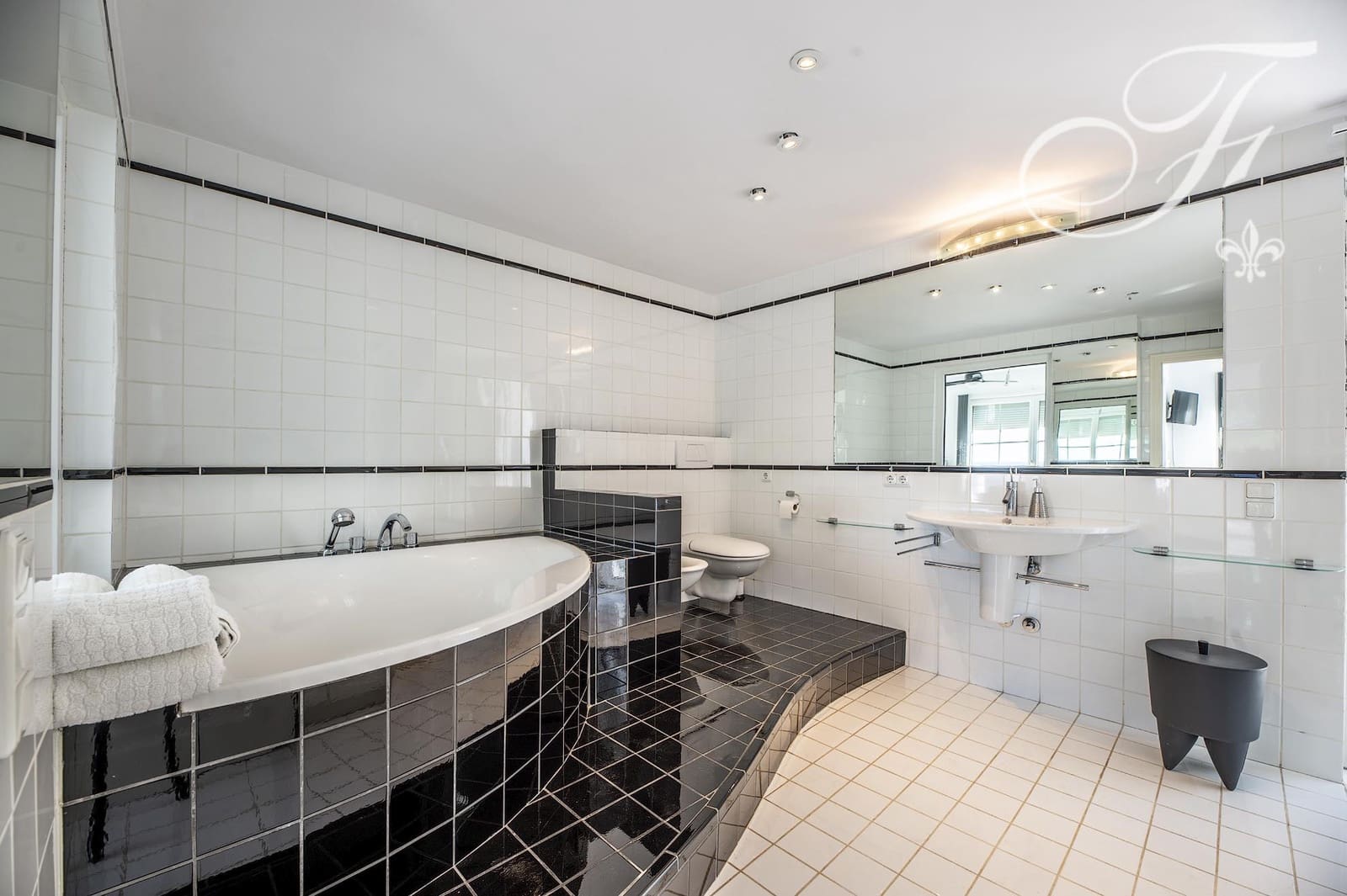 4 soveværelse Villa til salg i Cala Vadella med swimmingpool garage - € 3.500.000 (Ref: 8334920)