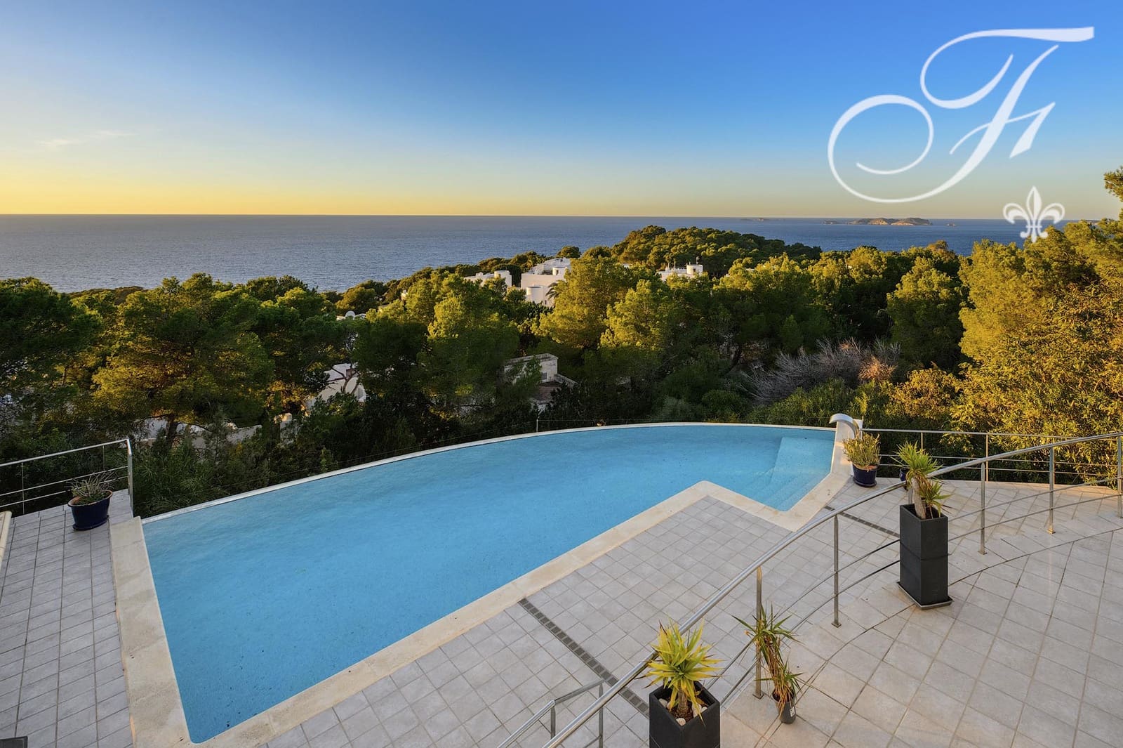4 soveværelse Villa til salg i Cala Vadella med swimmingpool garage - € 3.500.000 (Ref: 8334920)