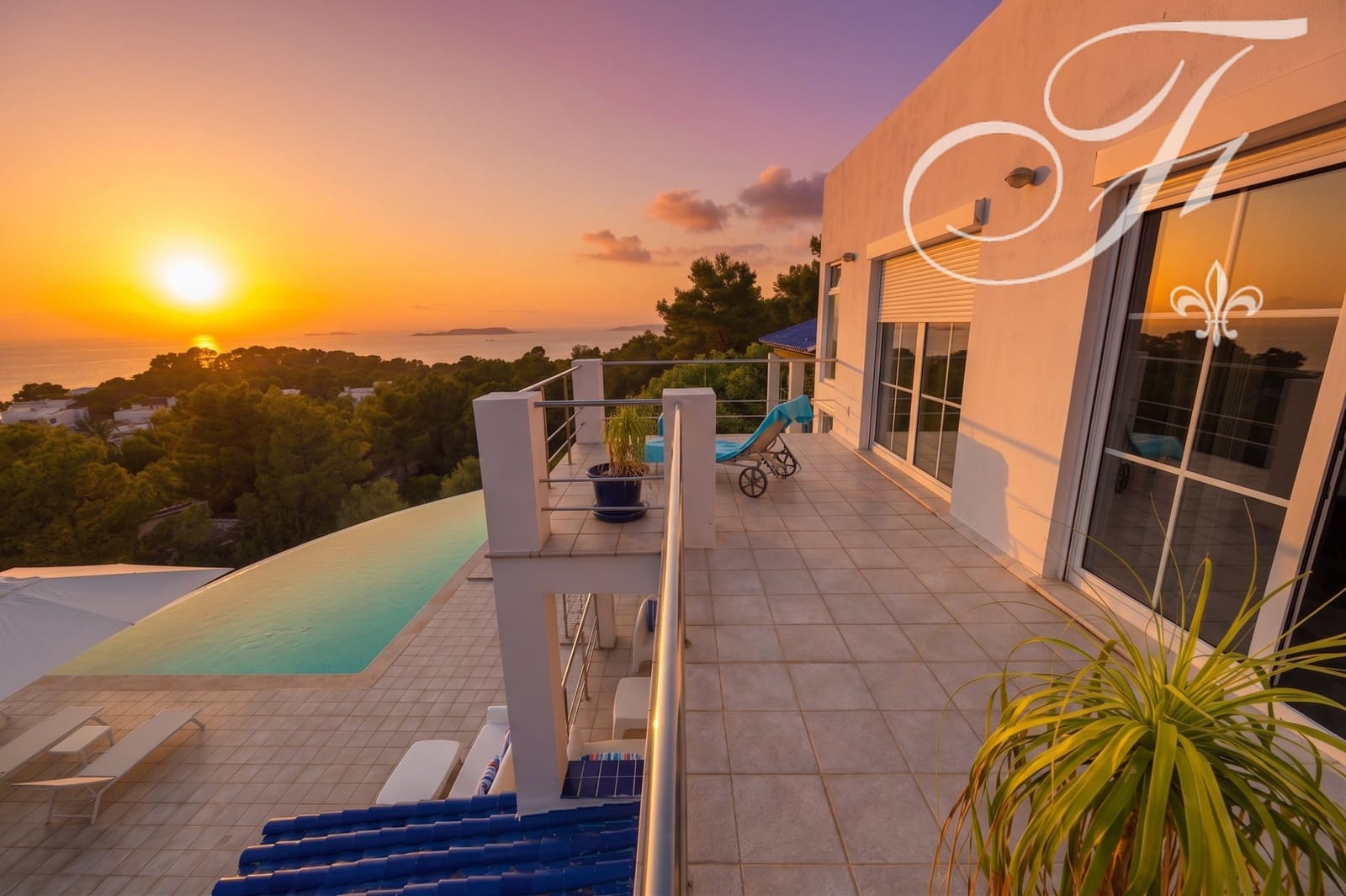 4 sypialnia Willa na sprzedaż w Cala Vadella z basenem garażem - 2 750 000 € (Ref: 8334920)