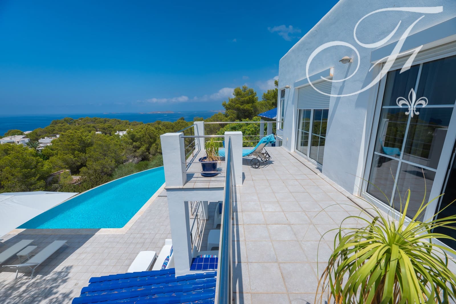 4 sypialnia Willa na sprzedaż w Cala Vadella z basenem garażem - 2 750 000 € (Ref: 8334920)