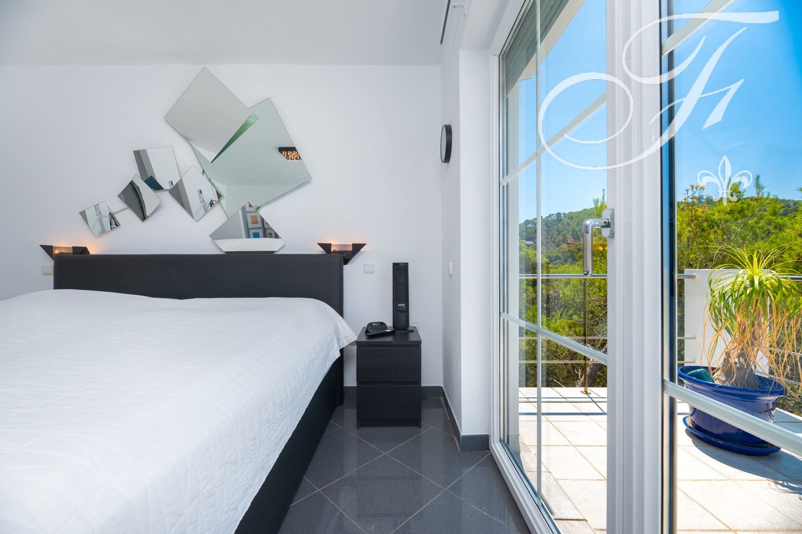 4 sypialnia Willa na sprzedaż w Cala Vadella z basenem garażem - 2 750 000 € (Ref: 8334920)
