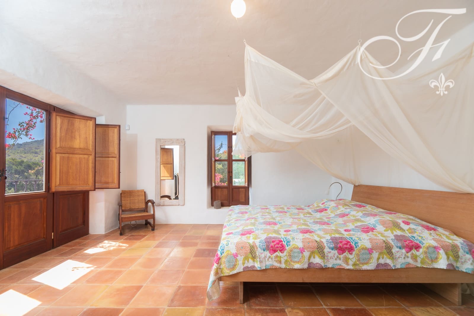 3 soveværelse Finca/Landehus til salg i Es Figueral med swimmingpool garage - € 3.800.000 (Ref: 8406427)