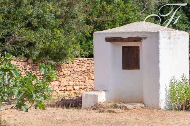 3 quarto Quinta/Casa Rural para venda em Es Figueral, Santa Eulalia / Santa Eularia com piscina garagem - 3 800 000 € (Ref: 8406427)