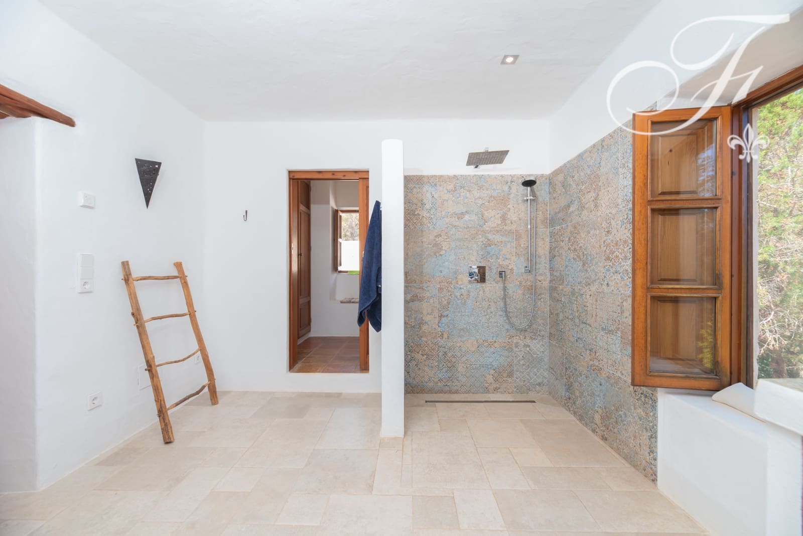 3 soveværelse Finca/Landehus til salg i Es Figueral med swimmingpool garage - € 3.800.000 (Ref: 8406427)