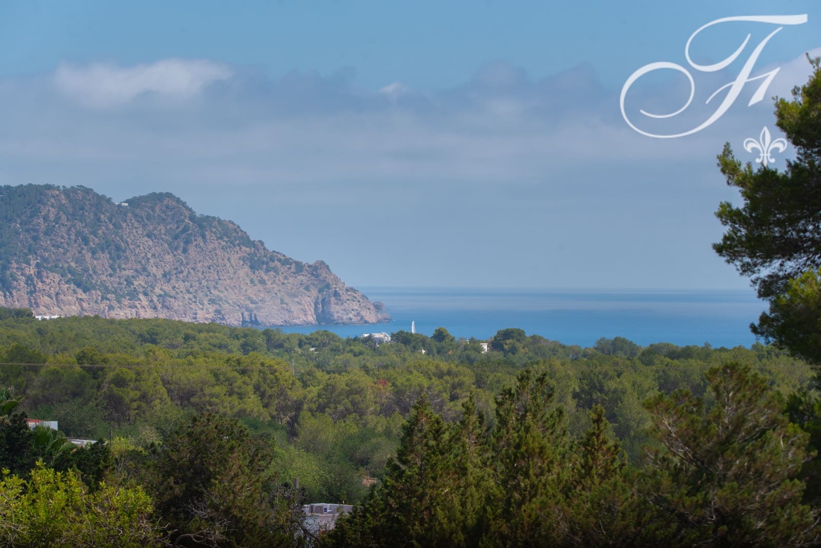 3 soveværelse Finca/Landehus til salg i Es Figueral med swimmingpool garage - € 3.800.000 (Ref: 8406427)