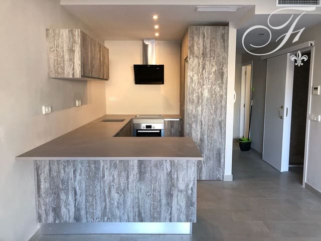 2 slaapkamer Appartement te koop in Nuestra Señora de Jesus, Santa Eulalia / Santa Eularia met garage - € 590.000 (Ref: 8591438)