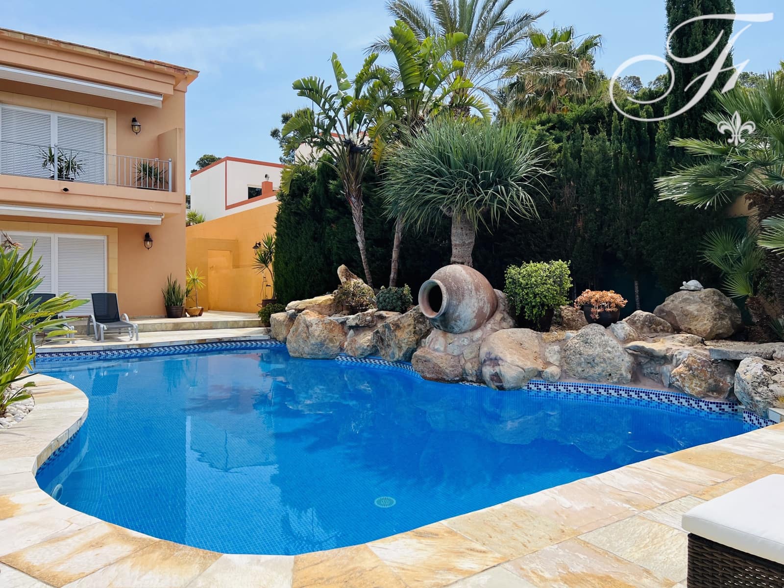 3 soverom Villa til salgs i Santa Eulalia / Santa Eularia med svømmebasseng - € 2 595 000 (Ref: 8878640)