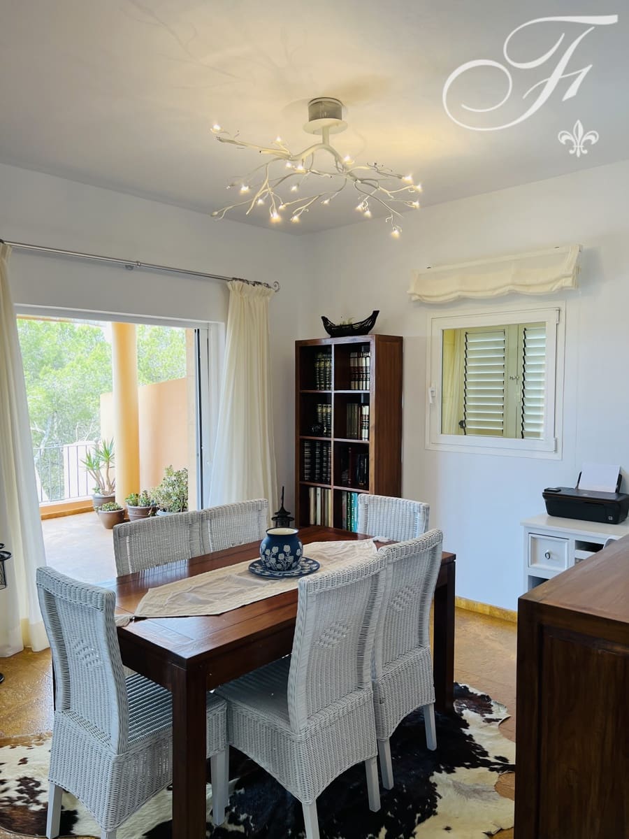 3 soverom Villa til salgs i Santa Eulalia / Santa Eularia med svømmebasseng - € 2 595 000 (Ref: 8878640)