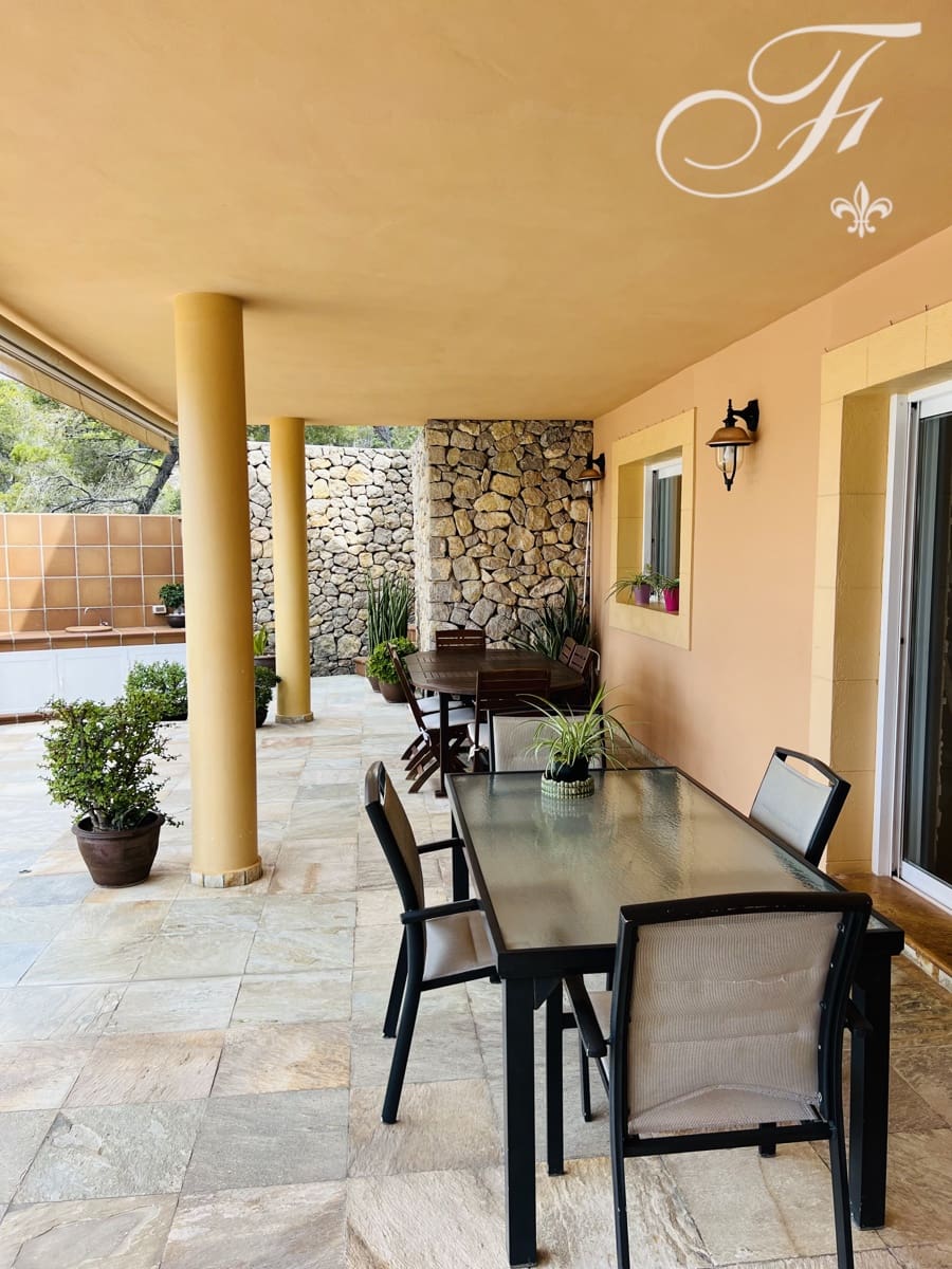 3 soverom Villa til salgs i Santa Eulalia / Santa Eularia med svømmebasseng - € 2 595 000 (Ref: 8878640)