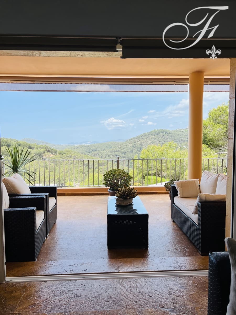 3 soverom Villa til salgs i Santa Eulalia / Santa Eularia med svømmebasseng - € 2 595 000 (Ref: 8878640)