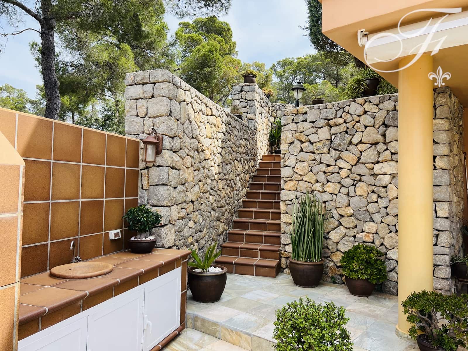 3 soverom Villa til salgs i Santa Eulalia / Santa Eularia med svømmebasseng - € 2 595 000 (Ref: 8878640)