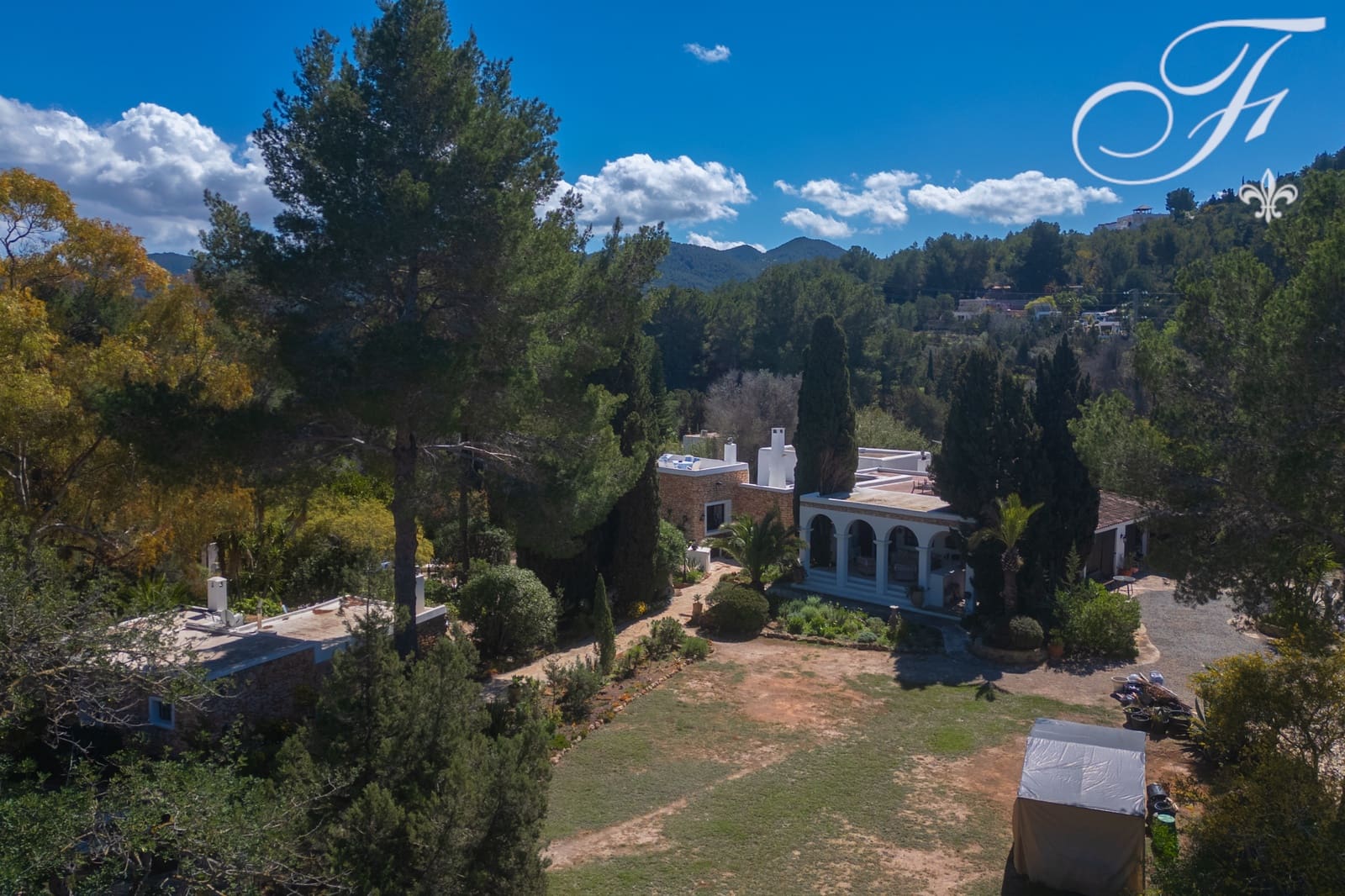 5 sovrum Finca/Hus på landet till salu i Sant Agusti des Vedra - 3 900 000 € (Ref: 8952137)