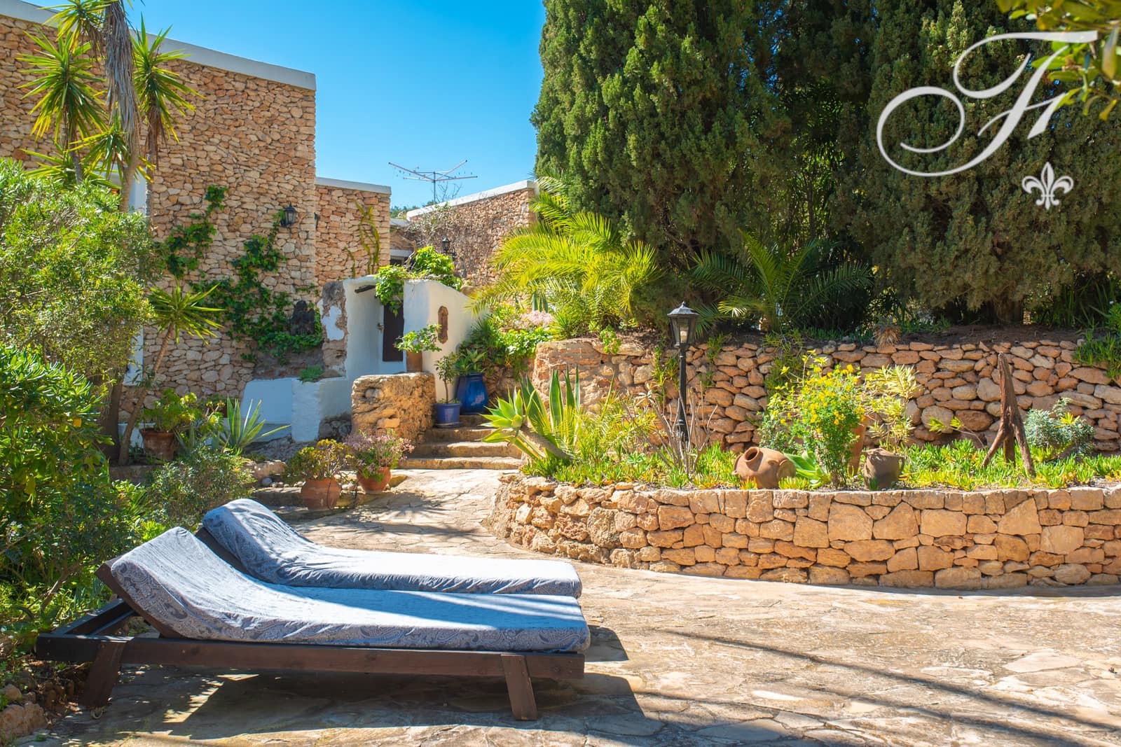 5 sovrum Finca/Hus på landet till salu i Sant Agusti des Vedra - 3 900 000 € (Ref: 8952137)