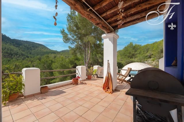 2 soveværelse Villa til salg i Sant Joan de Labritja - € 1.350.000 (Ref: 8997578)