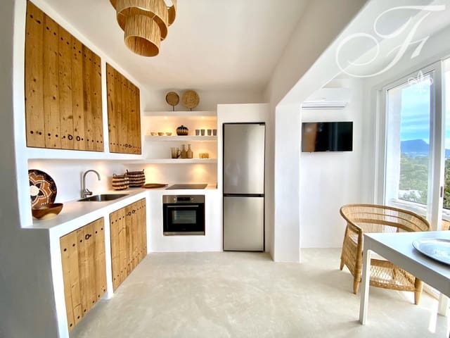 1 soveværelse Lejlighed til salg i Cala Vadella, San Jose / Sant Josep de Sa Talaia - € 370.000 (Ref: 9080746)