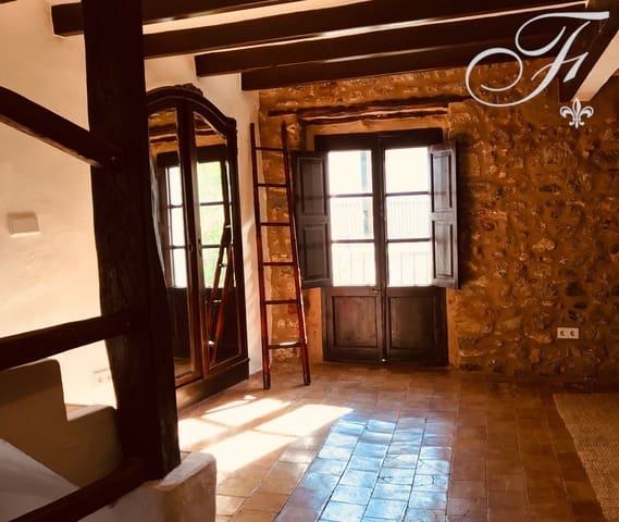 2 bedroom Townhouse for sale in Ibiza / Eivissa town - € 895,000 (Ref: 9080750)