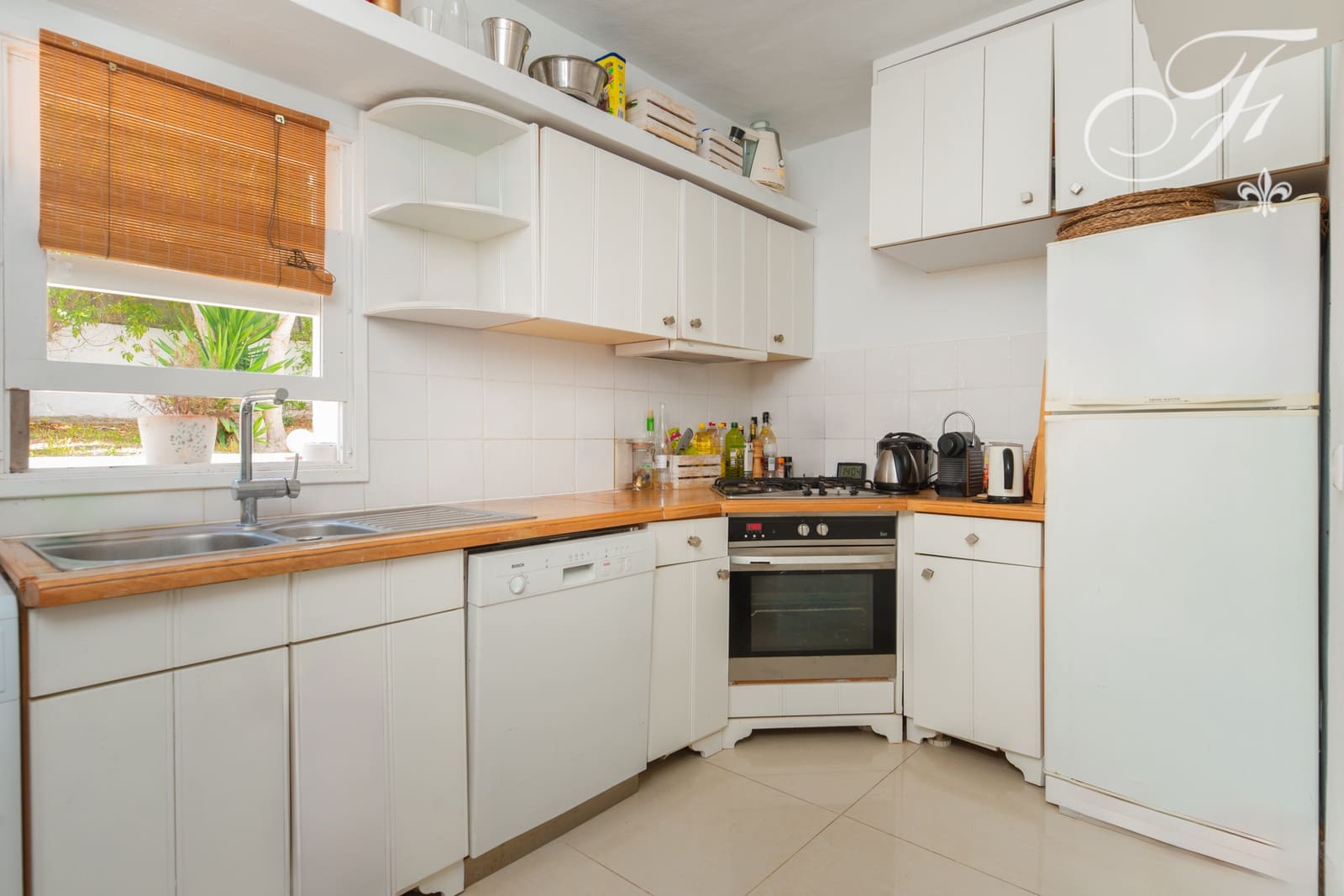 7 bedroom Villa for sale in Sant Antoni de Portmany with pool - € 2,500,000 (Ref: 9308998)