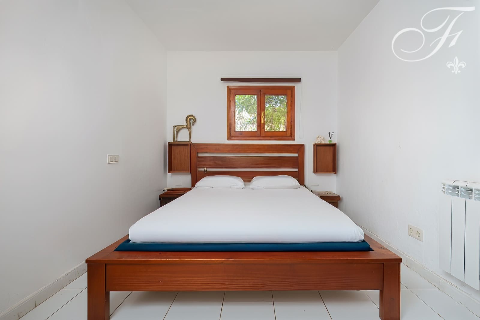 7 bedroom Villa for sale in Sant Antoni de Portmany with pool - € 2,500,000 (Ref: 9308998)