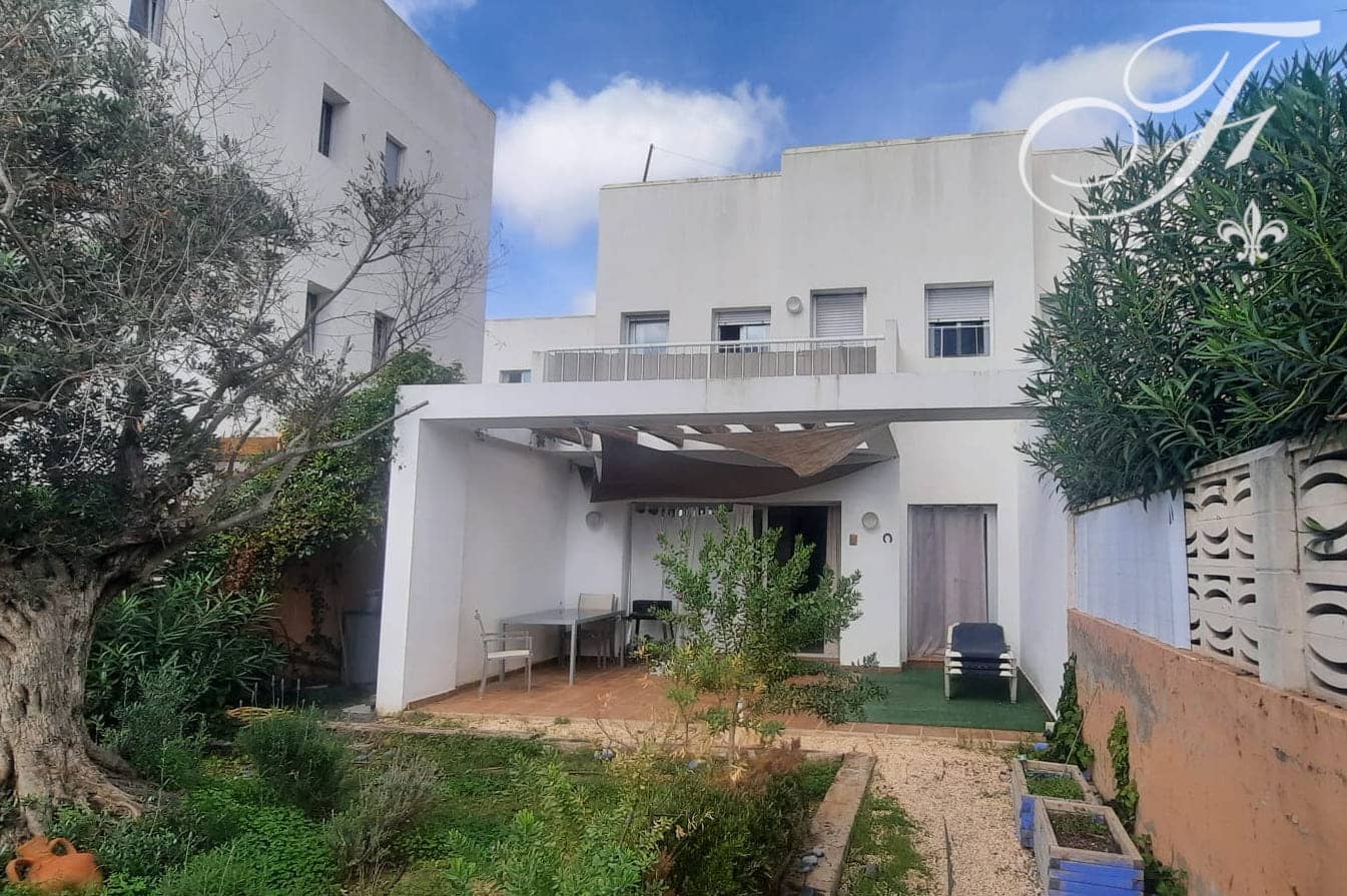 3 soverom Kjedet enebolig til leie i Sant Jordi de Ses Salines - € 3 500 (Ref: 9446980)