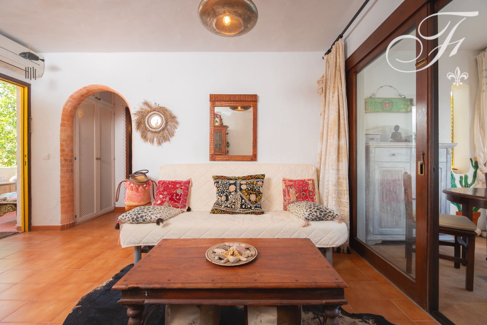 1 bedroom Apartment for sale in Santa Eulalia / Santa Eularia with pool - € 560,000 (Ref: 9488530)