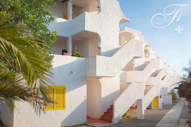 1 bedroom Apartment for sale in Santa Eulalia / Santa Eularia with pool - € 560,000 (Ref: 9488530)