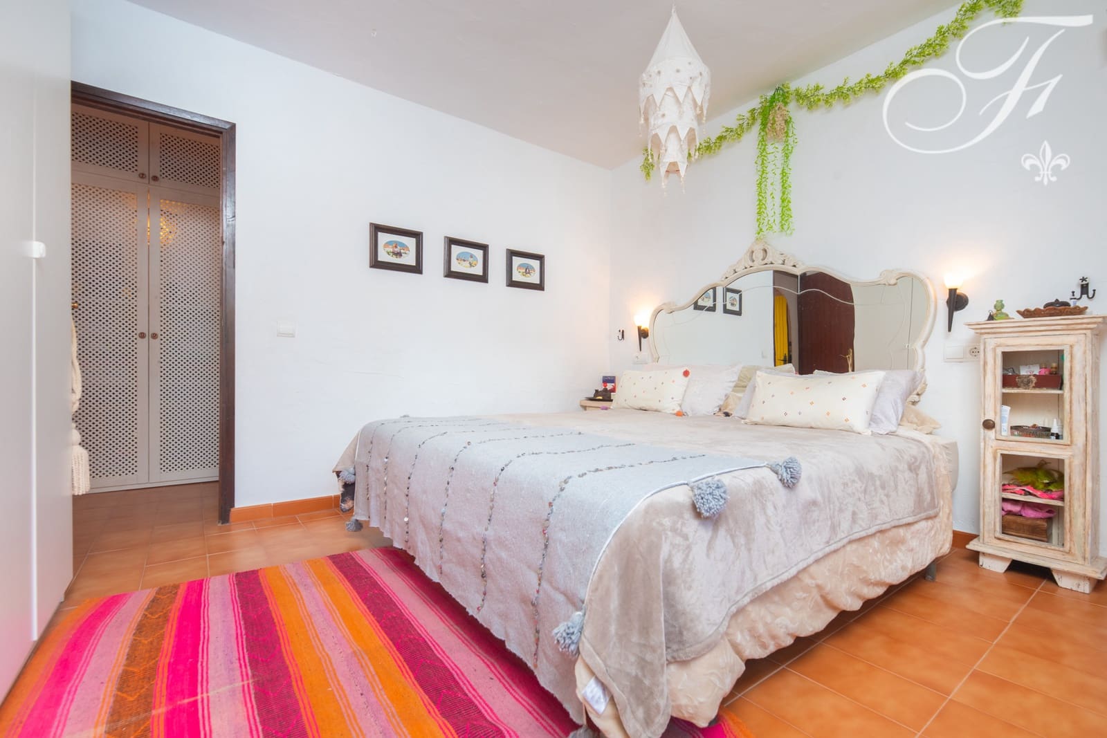 1 bedroom Apartment for sale in Santa Eulalia / Santa Eularia with pool - € 560,000 (Ref: 9488530)