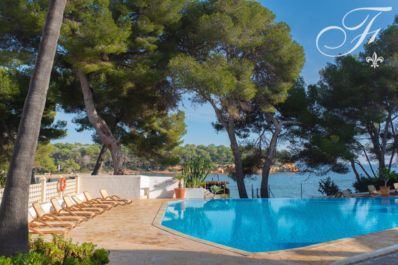 1 bedroom Apartment for sale in Santa Eulalia / Santa Eularia with pool - € 560,000 (Ref: 9488530)