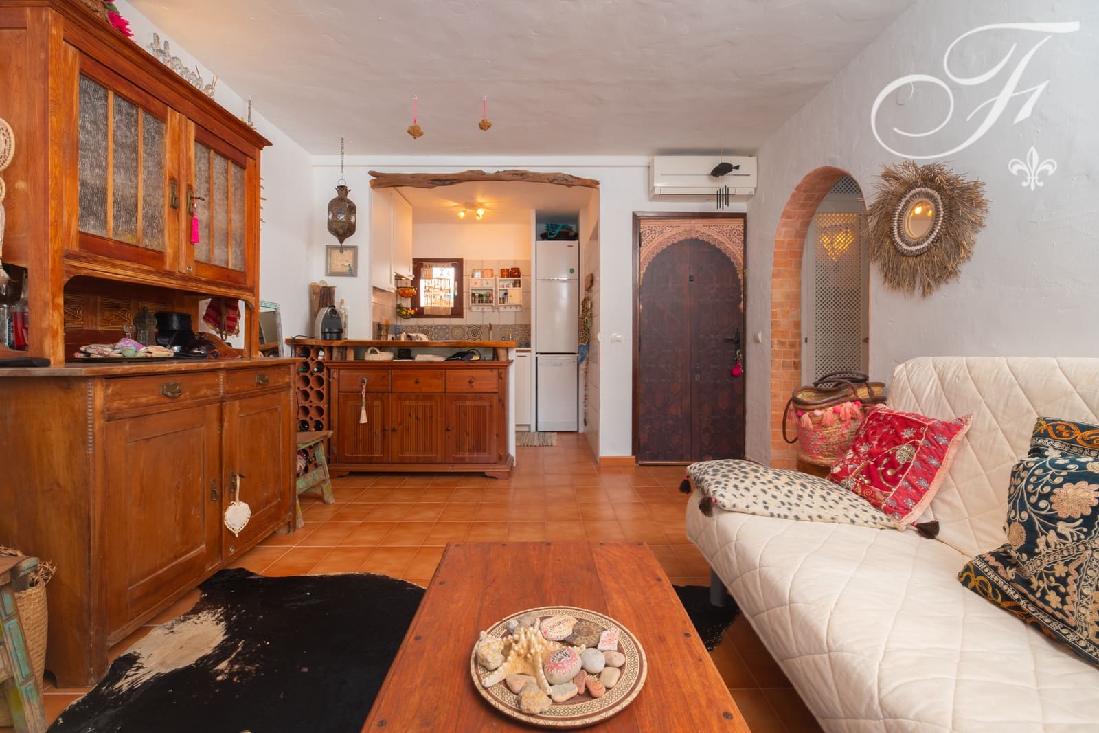 1 bedroom Apartment for sale in Santa Eulalia / Santa Eularia with pool - € 560,000 (Ref: 9488530)