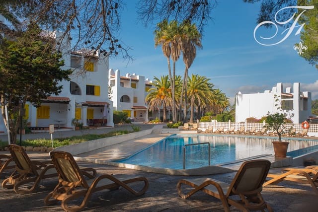 1 bedroom Apartment for sale in Santa Eulalia / Santa Eularia with pool - € 560,000 (Ref: 9488530)