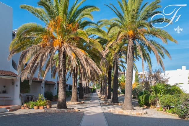 1 bedroom Apartment for sale in Santa Eulalia / Santa Eularia with pool - € 560,000 (Ref: 9488530)