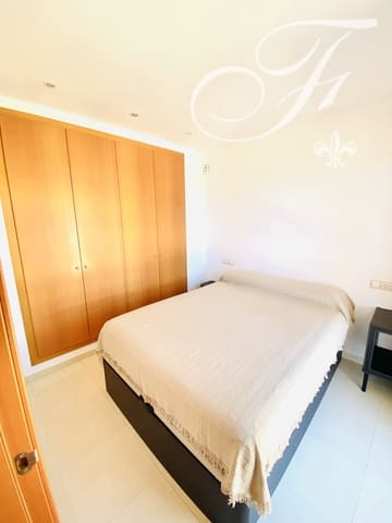 Apartamento de 2 habitaciones en Cala d'en Bou, San Jose / Sant Josep de Sa Talaia en venta con piscina - 560.000 € (Ref: 9489791)