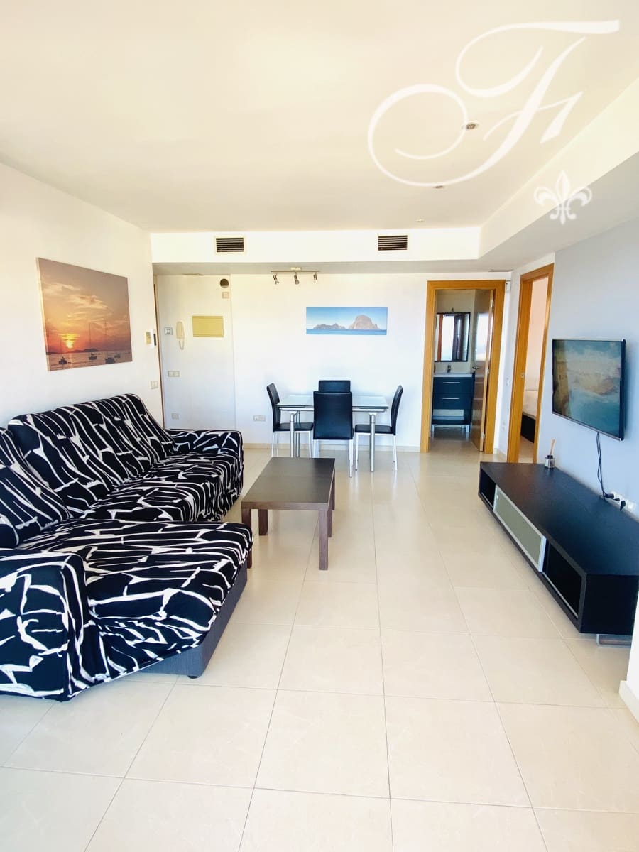 Apartamento de 2 habitaciones en Cala d'en Bou en venta con piscina - 560.000 € (Ref: 9489791)