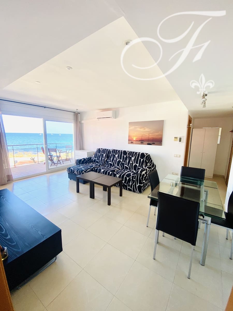 Apartamento de 2 habitaciones en Cala d'en Bou en venta con piscina - 560.000 € (Ref: 9489791)